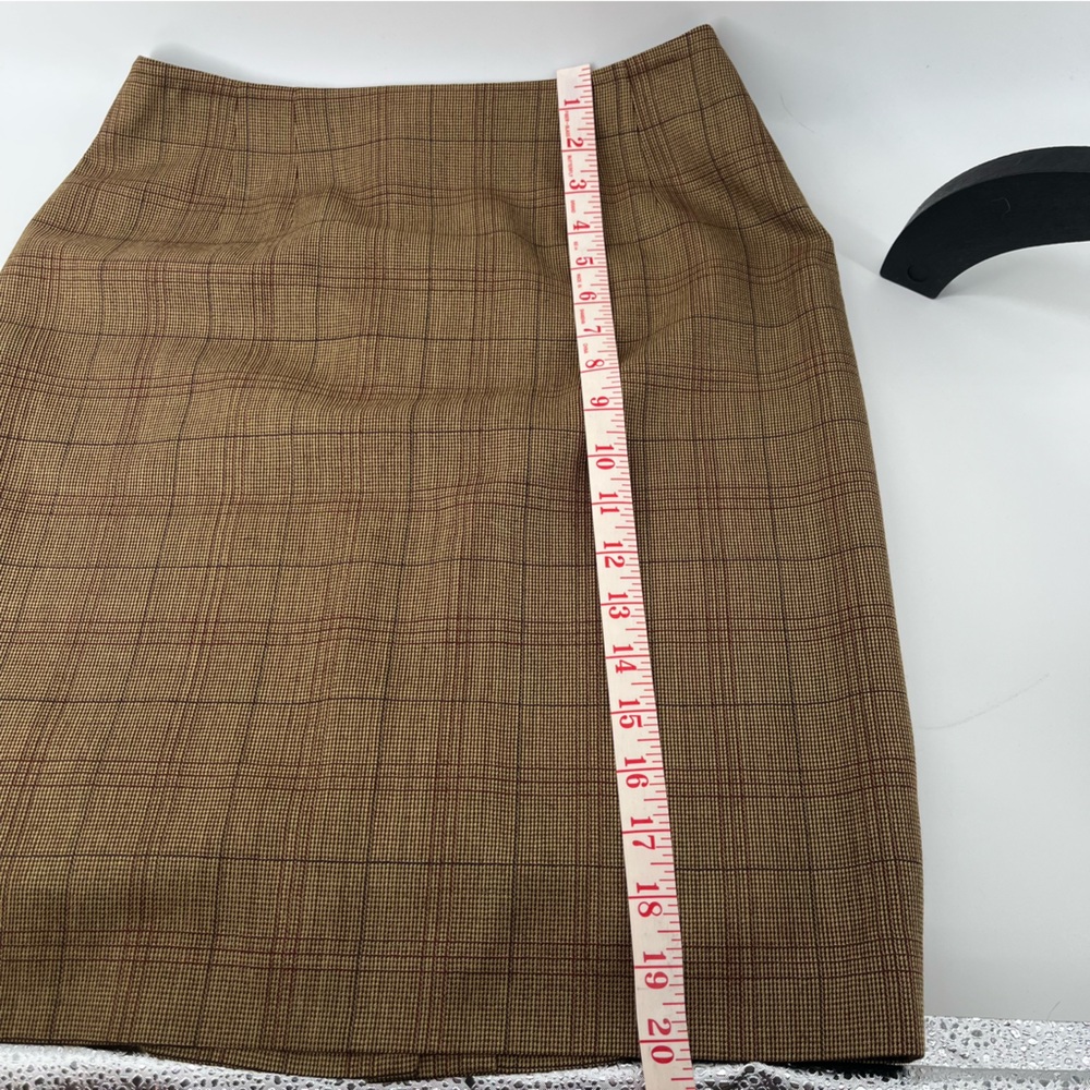 Vintage Ellen Tracy Petite Preppy School Girl Wool Brown Plaid Pencil Skirt - Picture 8 of 8